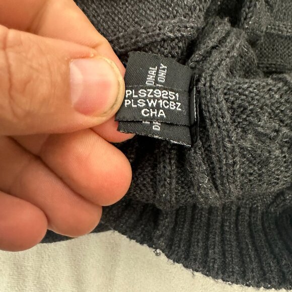 Ellen Tracy Gray Cable Knit Sweater Dress With Buckle Detail Size Medium - Picture 8 of 9